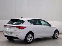 Usado Seat Leon Style 111 CV (81 kW) 2021 Blanco Utilitario