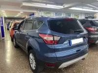 Usado Ford Kuga Trend 120 CV (88 kW) 2019 Azul SUV