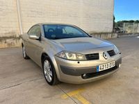 Usado Renault Mégane Cabriolet Dynamique 120 CV (88 kW) 2005 Beige Descapotable