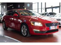 Usado Volvo V60 Momentum 136 CV (100 kW) 2014 Rojo Familiar