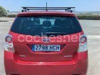 Usado Toyota Verso Active 126 CV (92 kW) 2011 Rojo Monovolumen