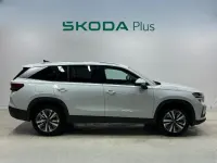 Usado Skoda Kodiaq Selection 150 HP (110 kW) 2025 Branco SUV