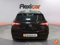 Usado Opel Astra 125 CV (91 kW) 2019 Negro Utilitario