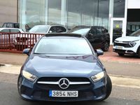 Usado Mercedes A180 116 CV (85 kW) 2021 Azul Utilitario