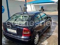 Używany Opel Astra Sport 100 KM (73 kW) 2003 Czarny Sedan/Limuzyna