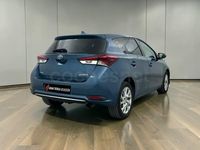 Usado Toyota Auris Active 116 CV (85 kW) 2016 Azul Berlina