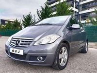 Usado Mercedes A180 109 CV (80 kW) 2009 Gris Berlina