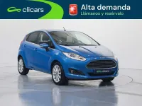 Usado Ford Fiesta Titanium 101 CV (74 kW) 2017 Azul Utilitario