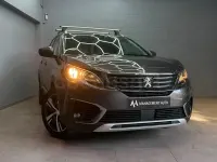 Usado Peugeot 5008 Allure 130 CV (95 kW) 2018 Gris / plata SUV
