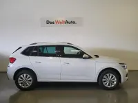 Usado Skoda Kamiq Ambition 110 CV (80 kW) 2022 Blanco SUV