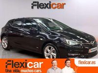Usado Opel Astra Design & Tech 110 CV (80 kW) 2021 Negro Utilitario
