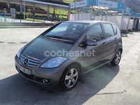 Usado Mercedes A180 Exclusive 109 CV (80 kW) 2010 Gris / plata Monovolumen
