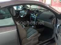 Usado Renault Mégane Cabriolet Privilege 120 CV (88 kW) 2004 Gris / plata Descapotable