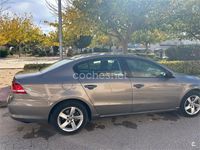 Usado VW Passat 105 CV (77 kW) 2011 Beige Berlina