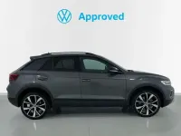 Usado VW T-Roc 150 CV (110 kW) 2025 Gris SUV