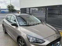 Usado Ford Focus Active 125 CV (91 kW) 2019 Beige Berlina