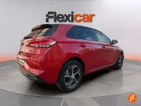 Usado Hyundai i30 120 CV (88 kW) 2021 Rojo