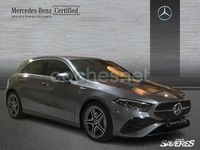 Usado Mercedes A180 136 CV (100 kW) 2025 Gris / plata Berlina