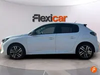 Usado Peugeot 208 Active 101 CV (74 kW) 2023 Blanco Utilitario