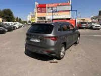 Usado Skoda Karoq Ambition 115 CV (84 kW) 2022 Gris / plata SUV