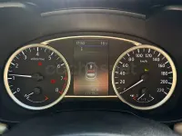 Usado Nissan Micra Acenta 100 CV (73 kW) 2020 Gris / plata Utilitario