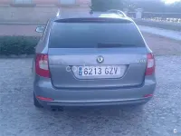 Usado Skoda Superb Exclusive 160 CV (117 kW) 2010 Gris / plata Familiar