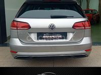 Usado VW Golf VII Advance 115 CV (84 kW) 2019 Gris / plata Familiar