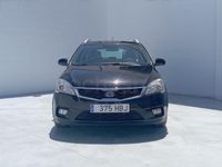 Usado Kia Ceed Active 128 CV (94 kW) 2011 Negro Utilitario