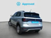 Usado VW T-Cross Advance 110 CV (80 kW) 2022 Gris SUV