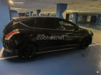 Usado Lancia Delta 120 CV (88 kW) 2010 Negro Utilitario