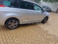 Usado Peugeot 5008 Premium 112 CV (82 kW) 2012 Gris / plata Monovolumen
