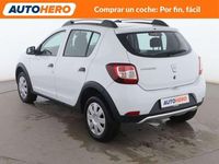 Usado Dacia Sandero Stepway 90 CV (66 kW) 2014 Blanco Utilitario