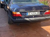 Usado Mercedes E280 193 CV (141 kW) 1993 Azul Berlina