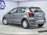 Usado VW Polo Edition 60 CV (44 kW) 2015 Gris / plata Berlina