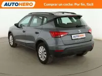 Usado Seat Arona Reference 95 CV (69 kW) 2019 Gris SUV