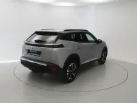 Usado Peugeot 2008 Allure 101 CV (74 kW) 2022 Gris SUV