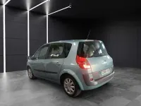 Usado Renault Scénic Dynamique 106 CV (77 kW) 2008 Azul Monovolumen