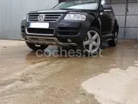 Usado VW Touareg 225 CV (165 kW) 2006 Negro SUV