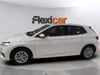 Usado Skoda Fabia Active 80 CV (58 kW) 2023 Blanco Utilitario