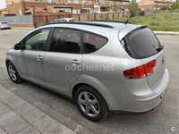 Usado Seat Altea XL Reference 105 CV (77 kW) 2012 Gris / plata Monovolumen