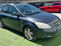 Usado Kia Ceed 140 CV (102 kW) 2008 Gray Utilitario