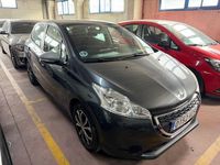 Usado Peugeot 208 68 CV (50 kW) 2014 Gris Utilitario