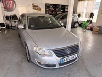 Usado VW Passat Advance 140 CV (102 kW) 2009 Gris / plata Berlina