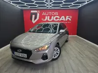 Usado Hyundai i30 GO! 120 CV (88 kW) 2018 Beige Berlina