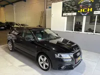 Usado Audi A3 Ambition 140 CV (102 kW) 2012 Negro Utilitario