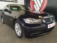 Usado BMW 325 218 CV (160 kW) 2007 Azul Berlina