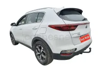 Usado Kia Sportage 136 CV (100 kW) 2021 Blanco SUV
