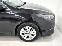 Usado Kia Ceed 120 CV (88 kW) 2023 Negro Utilitario