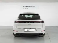 Usado Porsche Cayenne Turbo E-Hybrid 740 CV (544 kW) 2025 Gris SUV