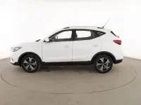 Usado MG ZS Comfort 106 CV (77 kW) 2023 Blanco SUV
